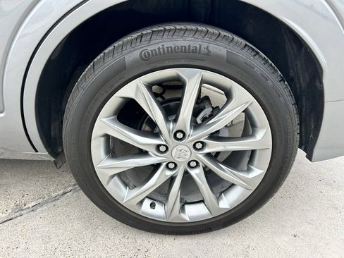 Used 2025 Buick Encore GX Avenir w/ Avenir Technology Package image 9