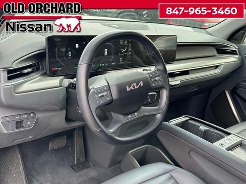 Used 2024 Kia EV9 Land AWD/4WD image 16
