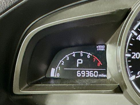 Used 2018 MAZDA MAZDA3 Sport image 19