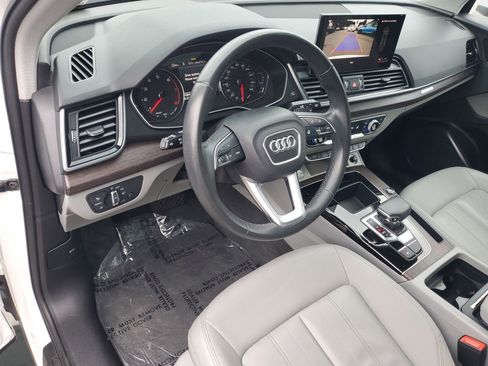 Used 2022 Audi Q5 2.0T Premium w/ Convenience Package image 19