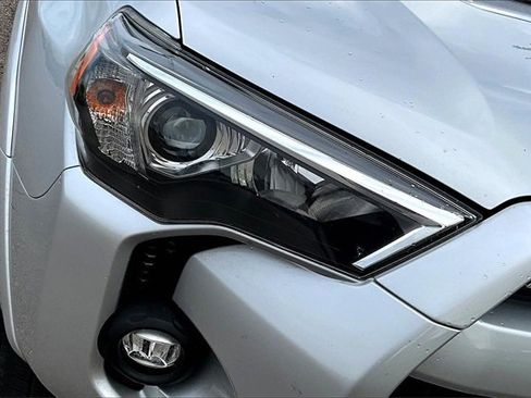 Used 2024 Toyota 4Runner TRD Off-Road image 30