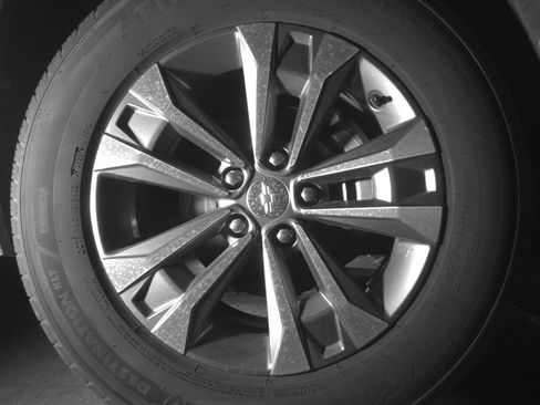 Used 2025 Chevrolet Equinox LT FWD image 13