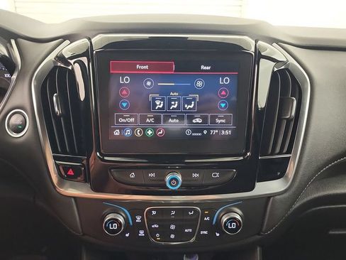 Used 2023 Chevrolet Traverse LT AWD/4WD image 13