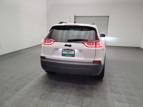 Used 2020 Jeep Cherokee Latitude Plus FWD image 7