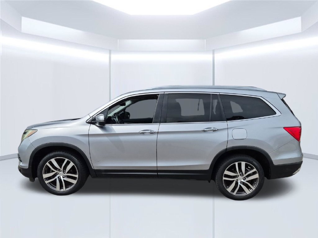 Used 2016 Honda Pilot Elite image 2