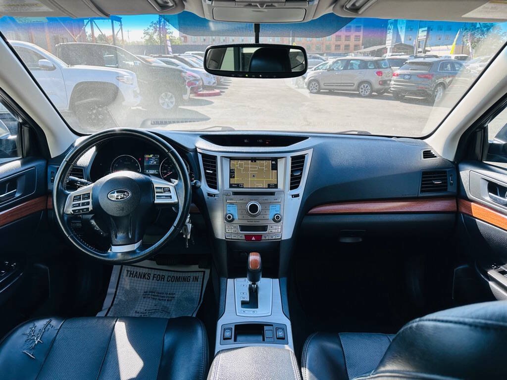Used 2014 Subaru Outback 2.5i Limited AWD/4WD image 9