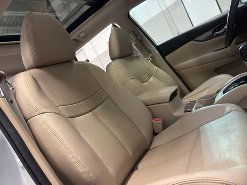 Used 2016 Nissan Rogue SL w/ SL Premium Package image 22