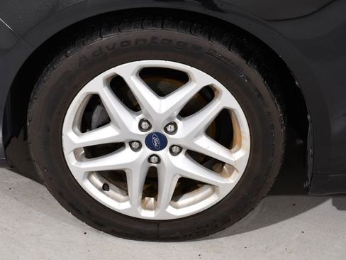 Used 2013 Ford Fusion SE FWD image 23