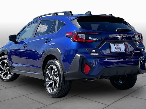 Used 2025 Subaru Crosstrek 2.0i Premium image 11