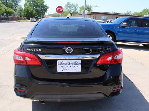 Used 2018 Nissan Sentra SR FWD image 4