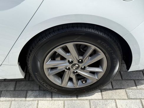 Used 2020 Kia Optima LX FWD image 37
