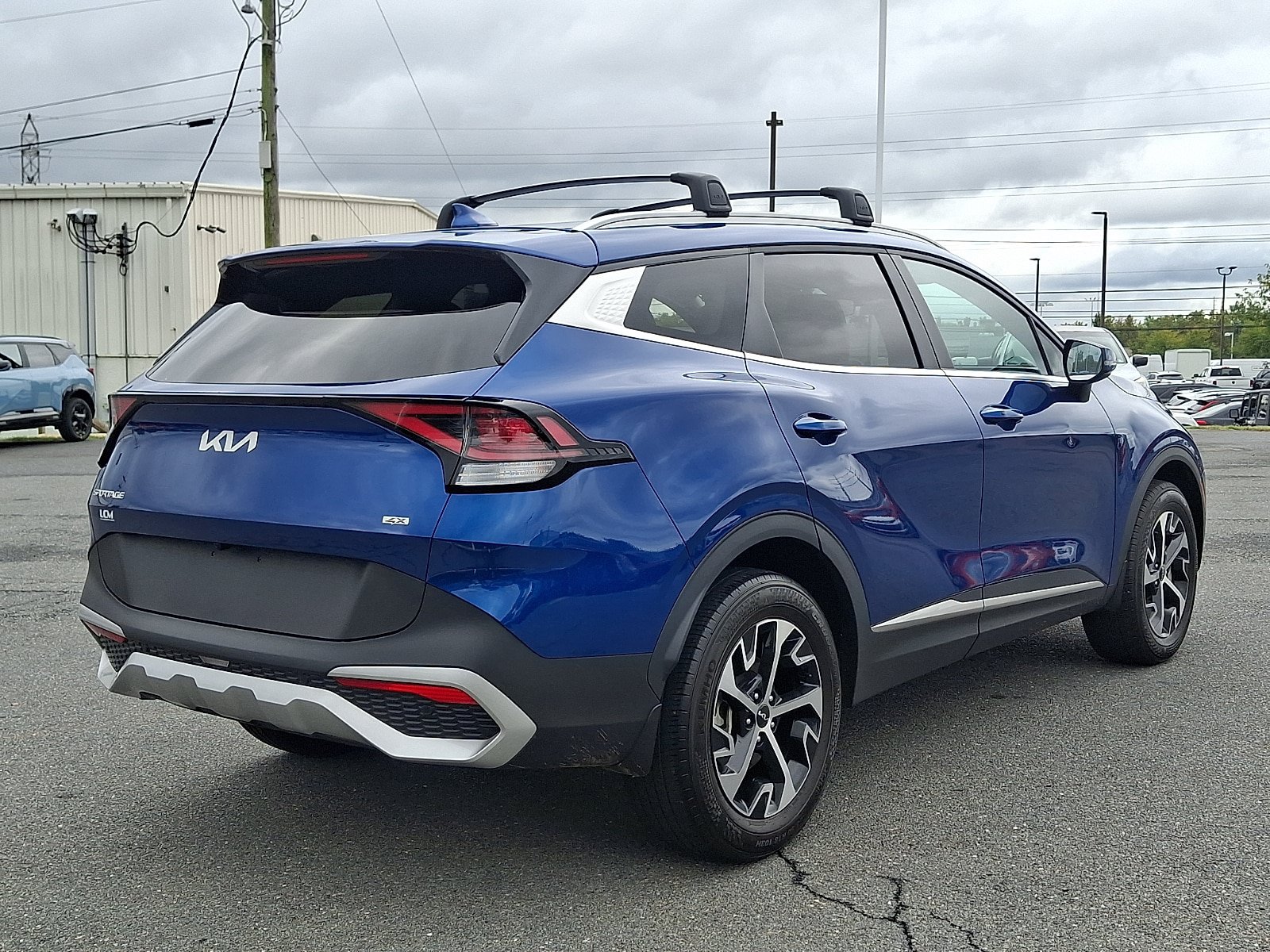 Used 2024 Kia Sportage EX AWD/4WD image 4