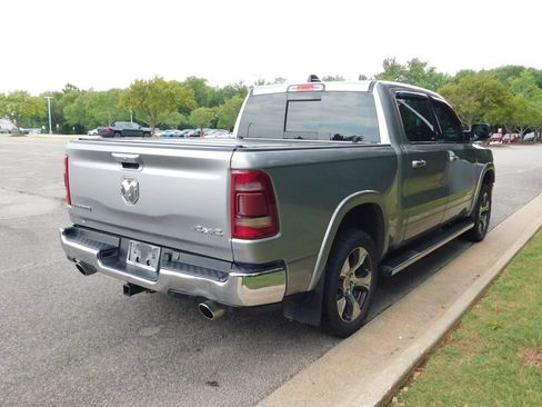 Used 2022 RAM 1500 Laramie AWD/4WD image 4