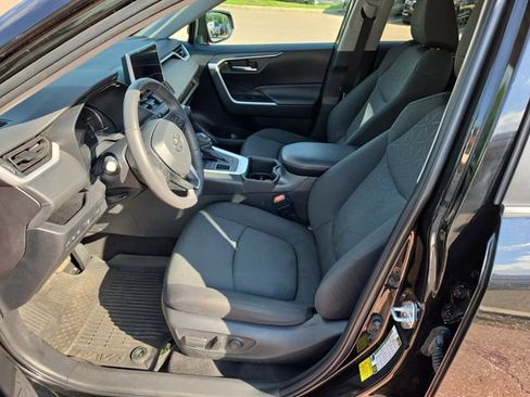 Used 2023 Toyota RAV4 XLE w/ Convenience Package AWD/4WD image 9