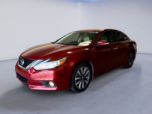 Used 2016 Nissan Altima 2.5 SL w/ 2.5 Technology Package FWD image 1