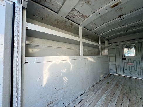 Used 2018 Ford Transit 350 138 w/ Exterior Upgrade Package image 37