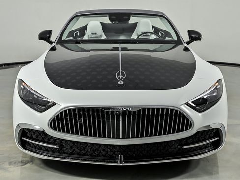 Used 2026 Mercedes-Benz Maybach SL 680 image 4