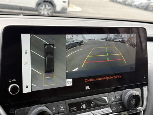 Used 2024 Toyota Grand Highlander Limited image 24