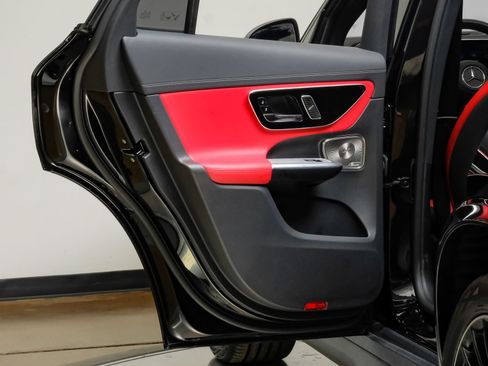 Used 2024 Mercedes-Benz GLC 300 image 46