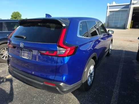 Used 2025 Honda CR-V LX image 4