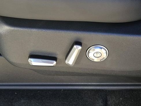 New 2025 Lincoln Navigator Reserve w/ Jet Appearance Package image 25