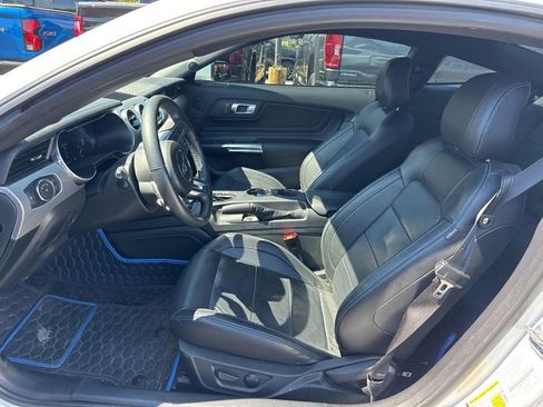Used 2022 Ford Mustang GT Premium w/ Equipment Group 401A RWD image 7
