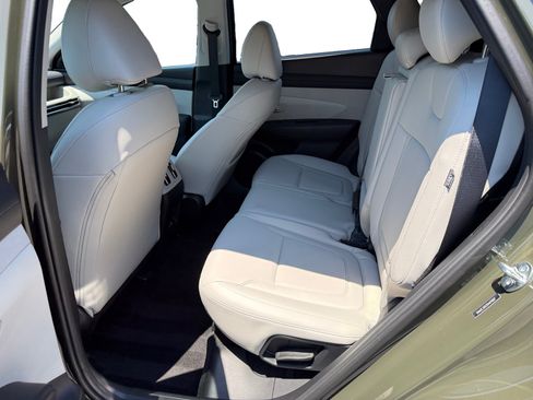 Used 2025 Hyundai Tucson SEL FWD image 16