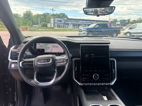 New 2026 GMC Acadia Elevation w/ Black Edition AWD/4WD image 15