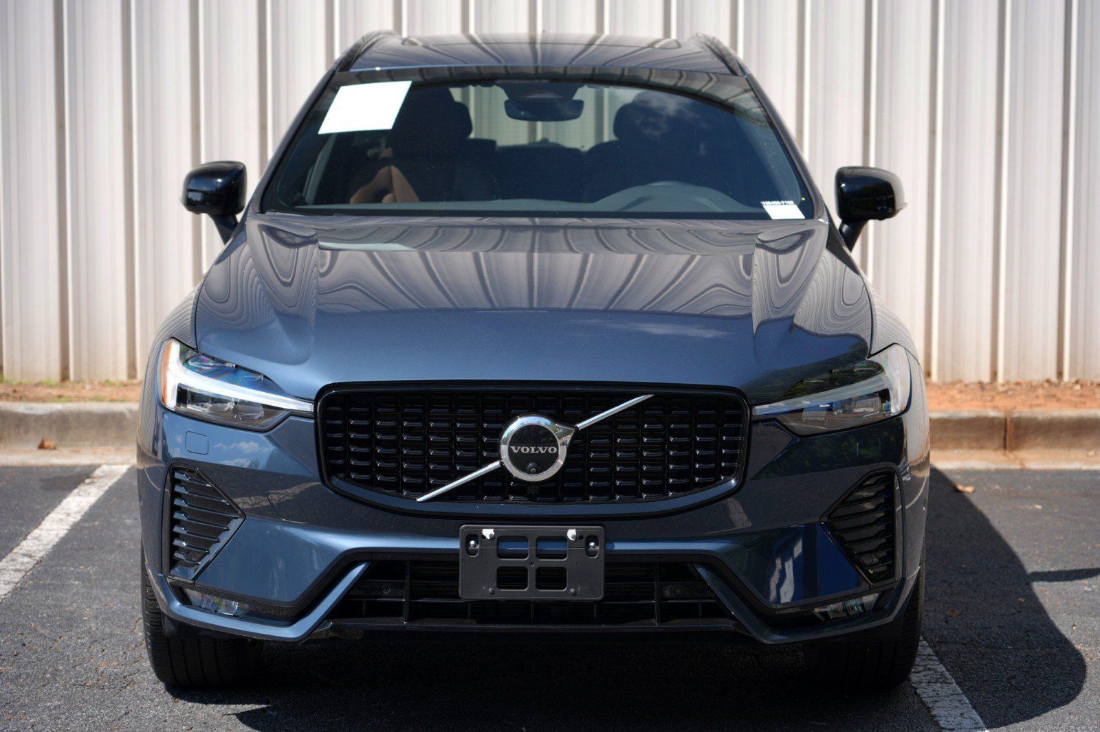 Used 2025 Volvo XC60 B5 Plus w/ Protection Package Premier AWD/4WD image 47