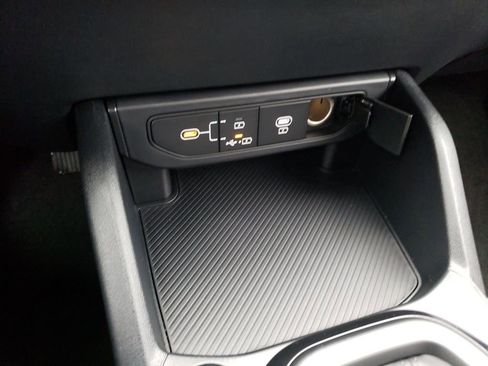 New 2025 Kia K4 LXS image 21