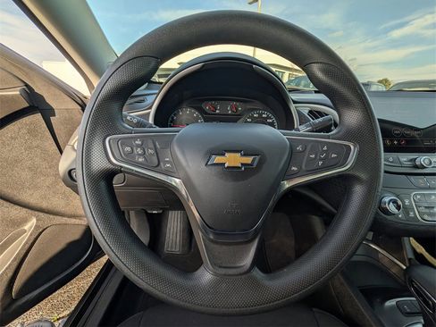 Used 2024 Chevrolet Malibu LT image 10