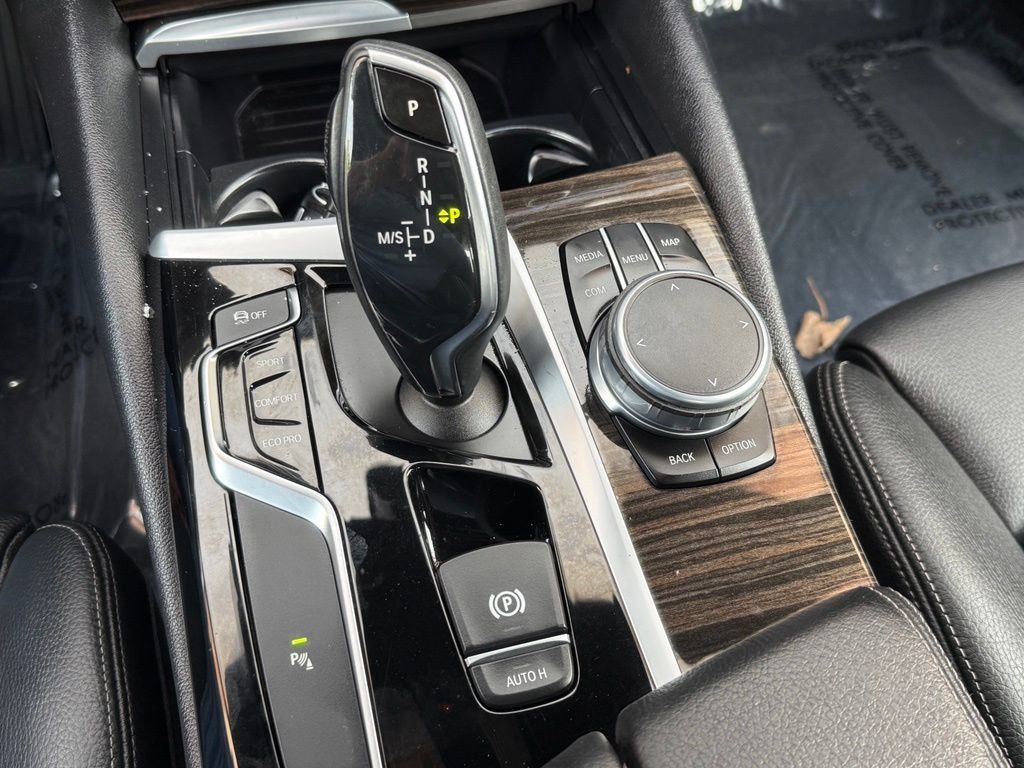 Used 2018 BMW 530i xDrive AWD/4WD image 34