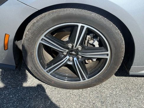 Used 2025 Ford Mustang Premium RWD image 11