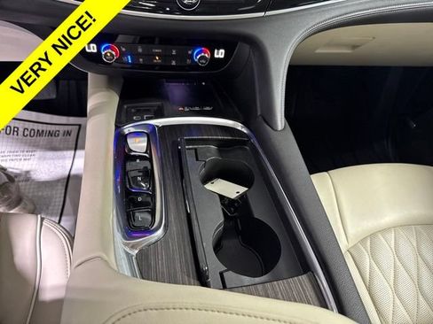 Used 2022 Buick Enclave Avenir w/ Avenir Technology Package AWD/4WD image 20
