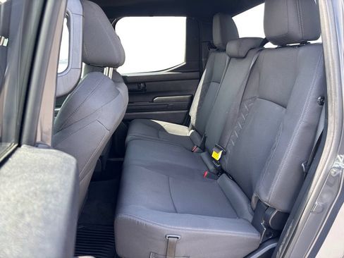 Used 2025 Toyota Tacoma SR5 AWD/4WD image 16