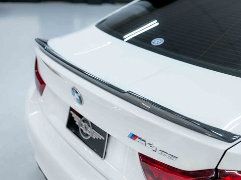 Used 2019 BMW M4 CS w/ Executive Package image 36