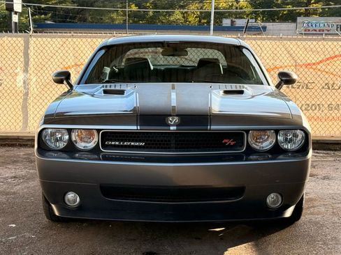 Used 2010 Dodge Challenger R/T image 5