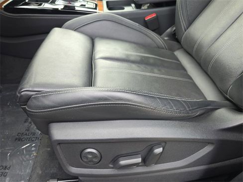 Used 2023 Audi Q5 2.0T Premium Plus w/ Premium Plus Package image 32