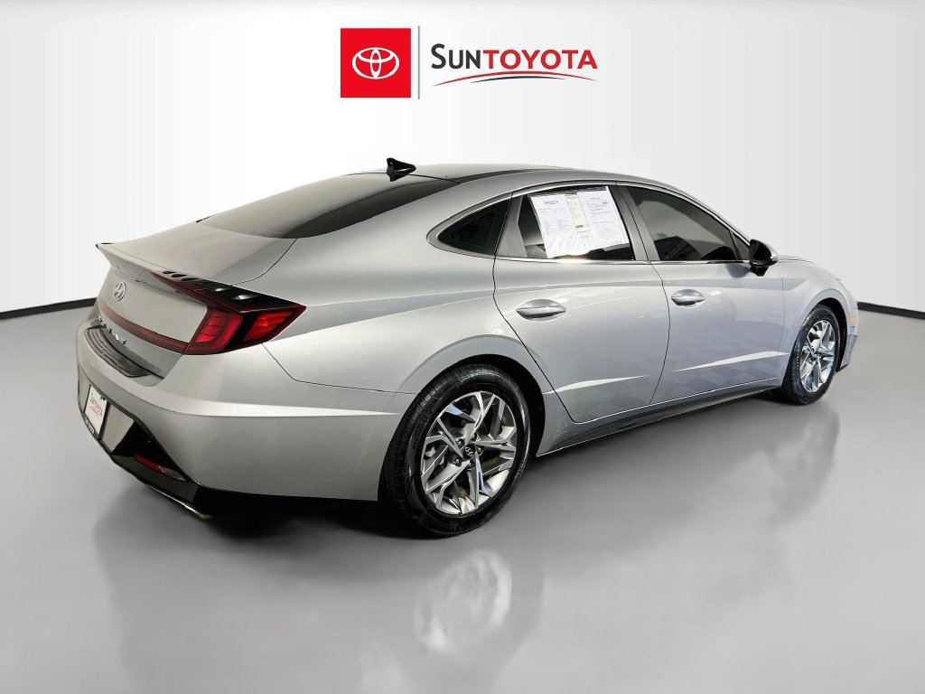 Used 2023 Hyundai Sonata SEL w/ Convenience Package FWD image 4