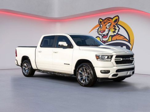 Used 2024 RAM 1500 Laramie image 3