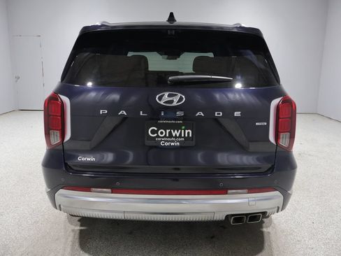 Used 2024 Hyundai Palisade Calligraphy AWD/4WD image 3