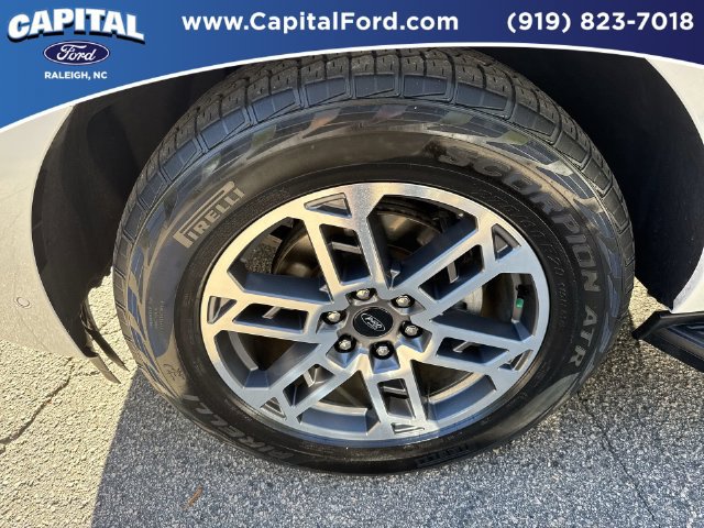 Certified 2025 Ford Expedition Active AWD/4WD image 13