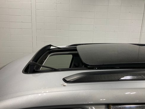 Used 2022 Jeep Grand Cherokee L Limited image 24