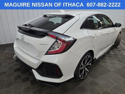 Used 2017 Honda Civic Sport image 10