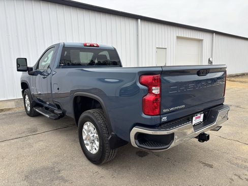 Used 2025 Chevrolet Silverado 2500 LT image 7