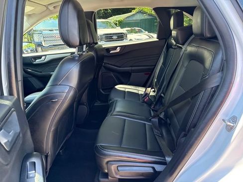 Used 2025 Ford Escape Platinum AWD/4WD image 19