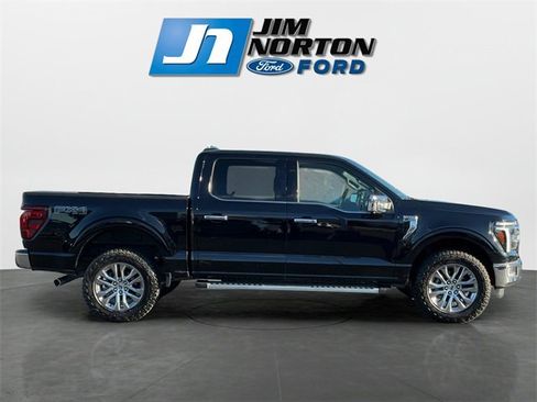 Used 2024 Ford F150 Lariat w/ FX4 Off-Road Package image 2