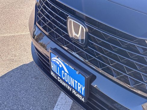 Certified 2025 Honda Accord SE image 12