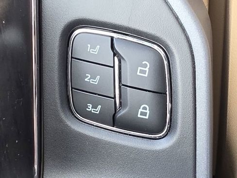 Used 2024 Ford F250 Lariat w/ Lariat Ultimate Package image 15