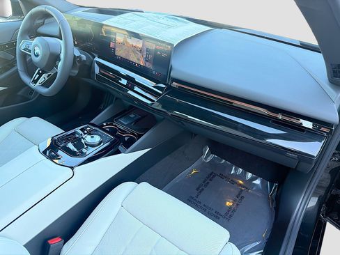 New 2026 BMW 530i w/ M Sport Package image 14